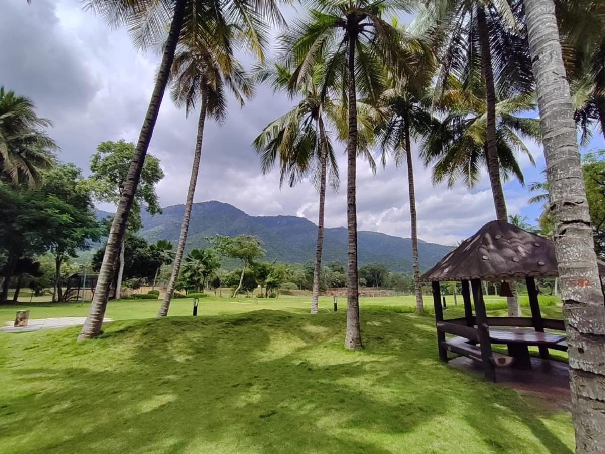 Black Thunder Resort Mettuppālaiyam Exterior foto